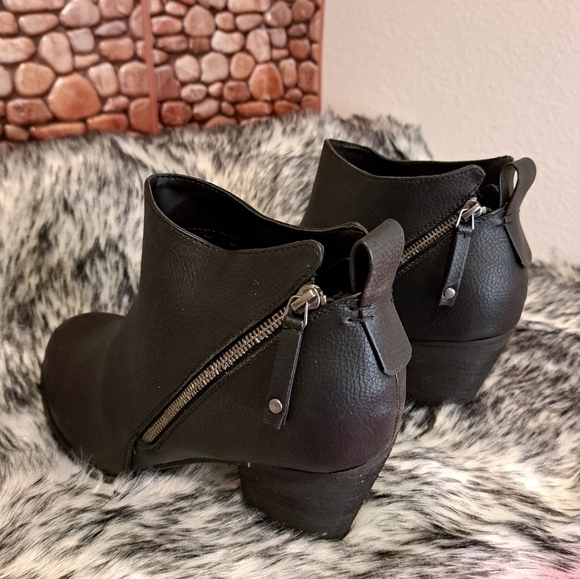 Torrid Black Low Heeled Ankle Boots, Women's Size 11.5 WW - Picture 4 of 5